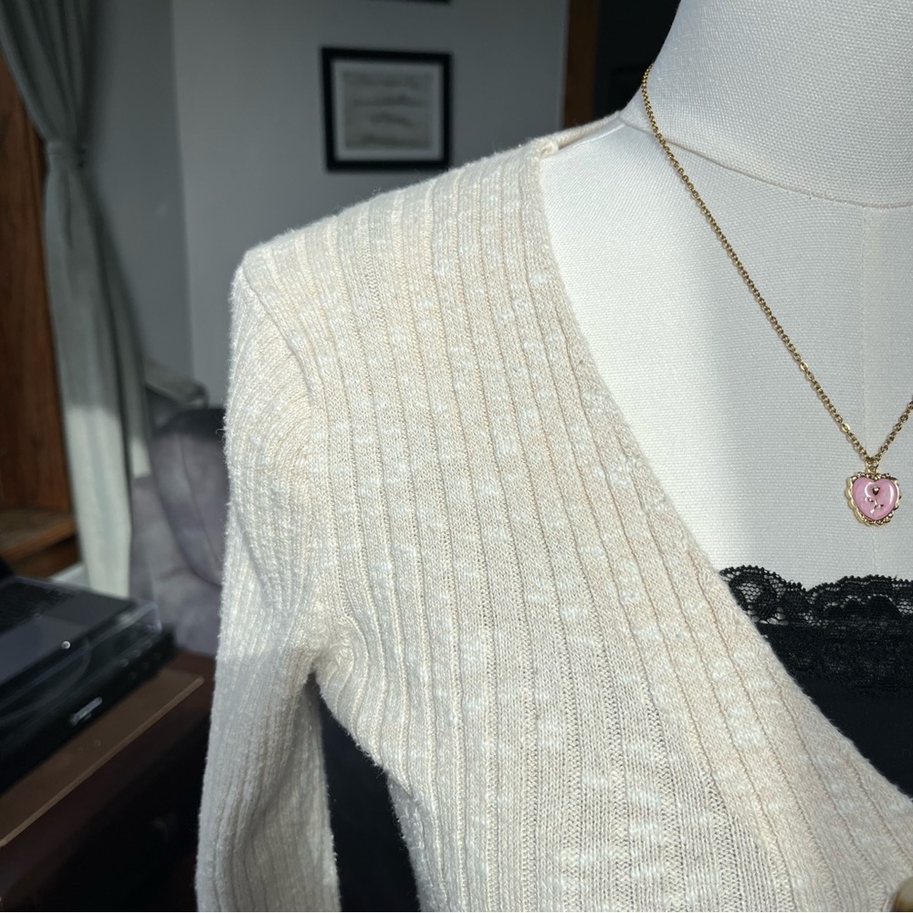 button-up cardigan - Picture 4 of 6
